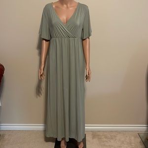 Kindered Bravely Maternity maxi dress safe size M